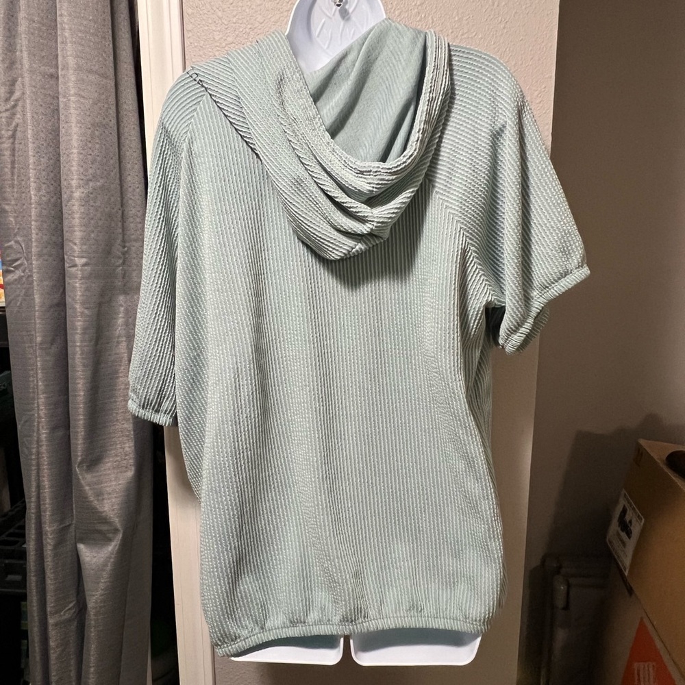 Light blue shirt - Picture 4 of 11